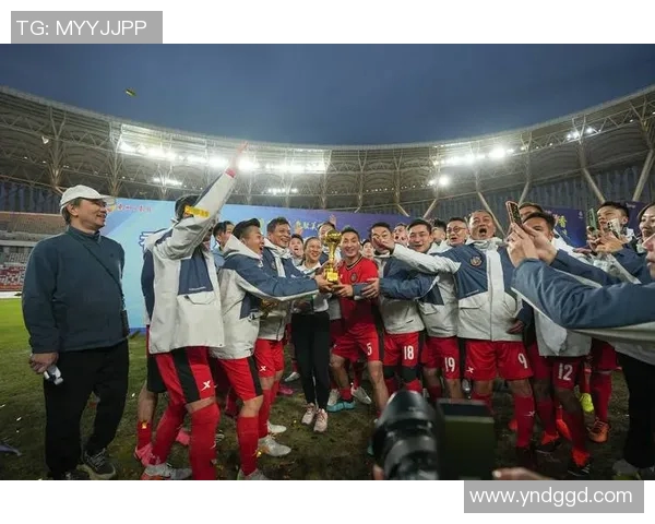 香港足球俱乐部球星的崛起与挑战如何塑造香港足球未来发展